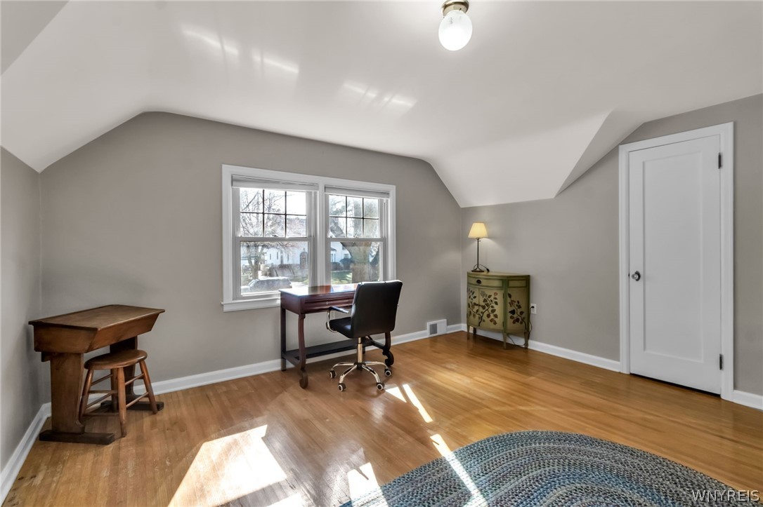 87 Monroe Drive