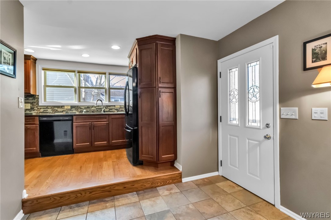 87 Monroe Drive