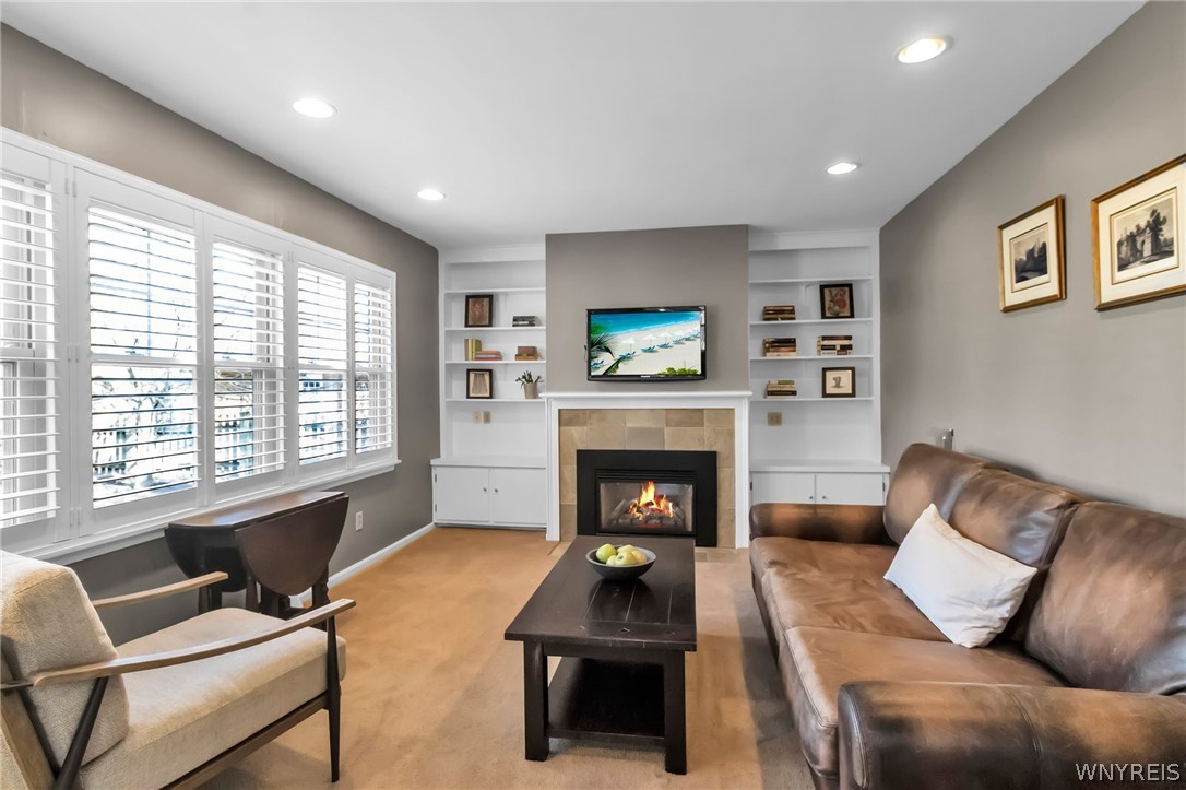 87 Monroe Drive