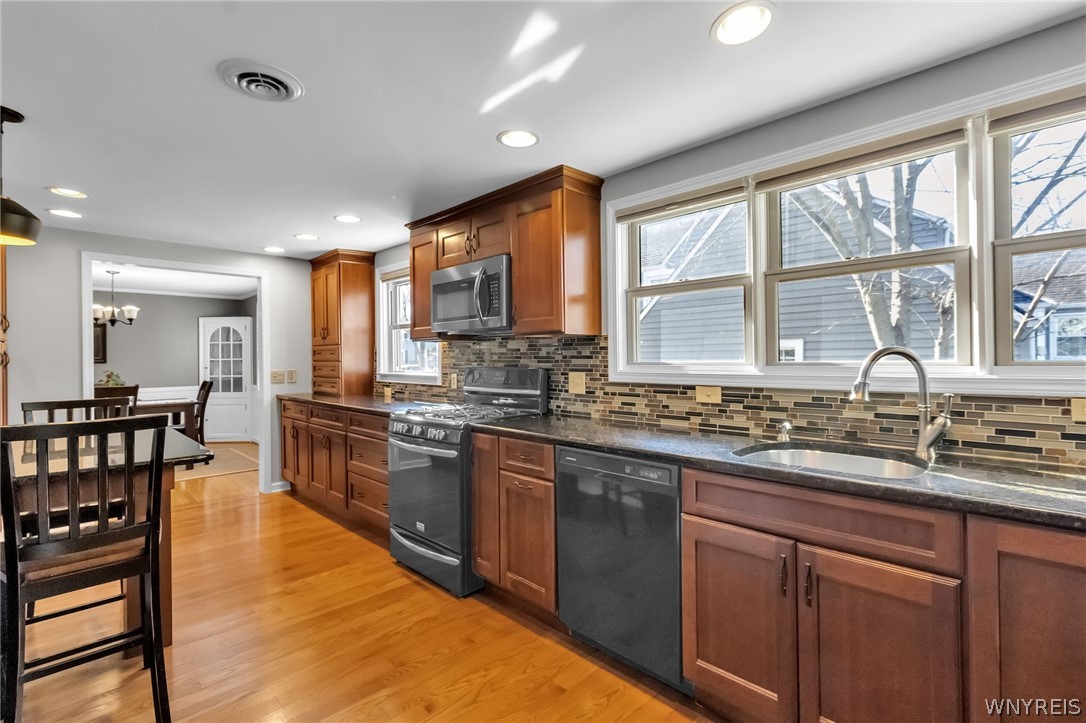 87 Monroe Drive