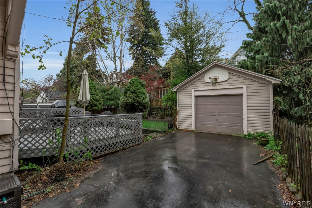759 Bird Avenue
