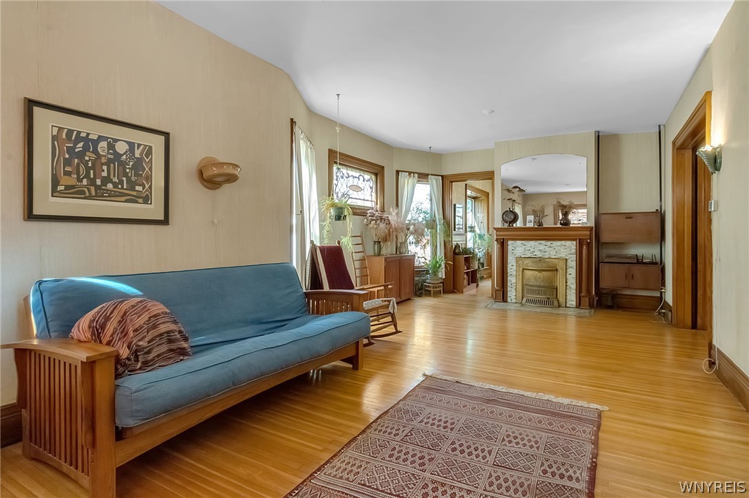 316 Woodward Avenue