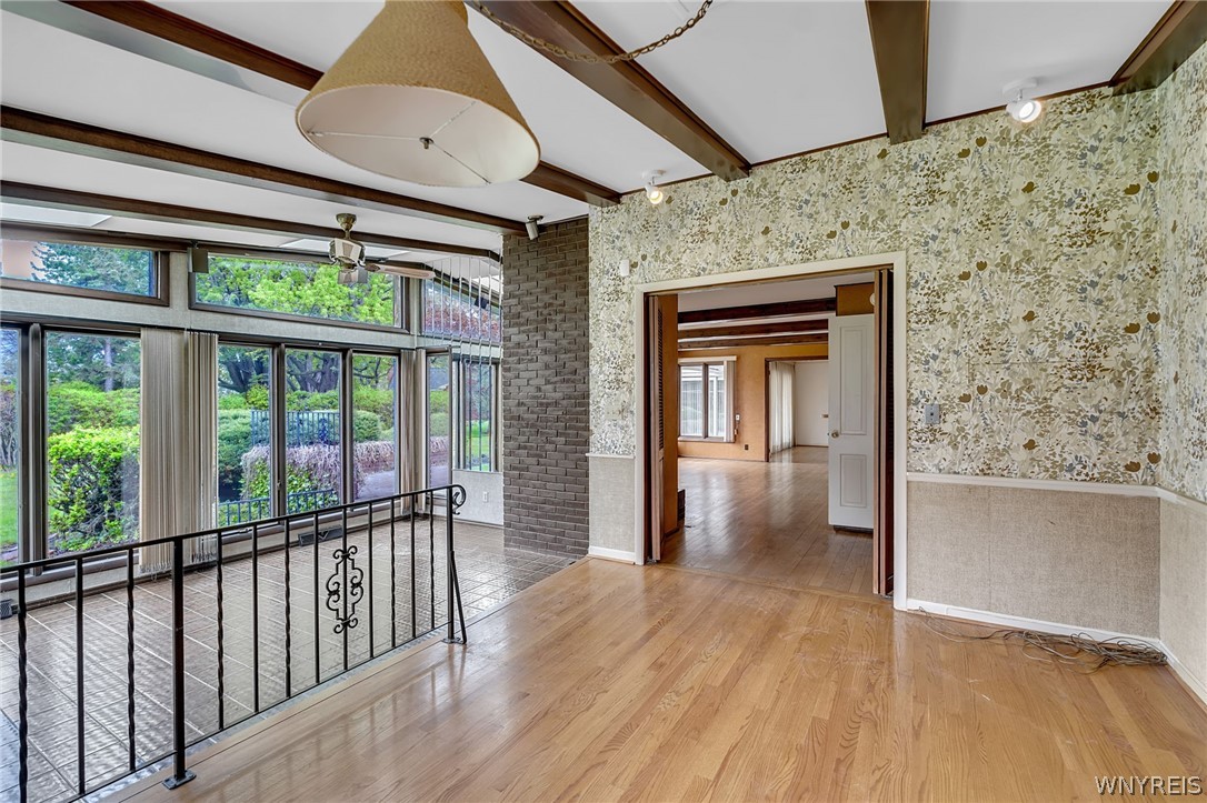 60 Knollwood Lane