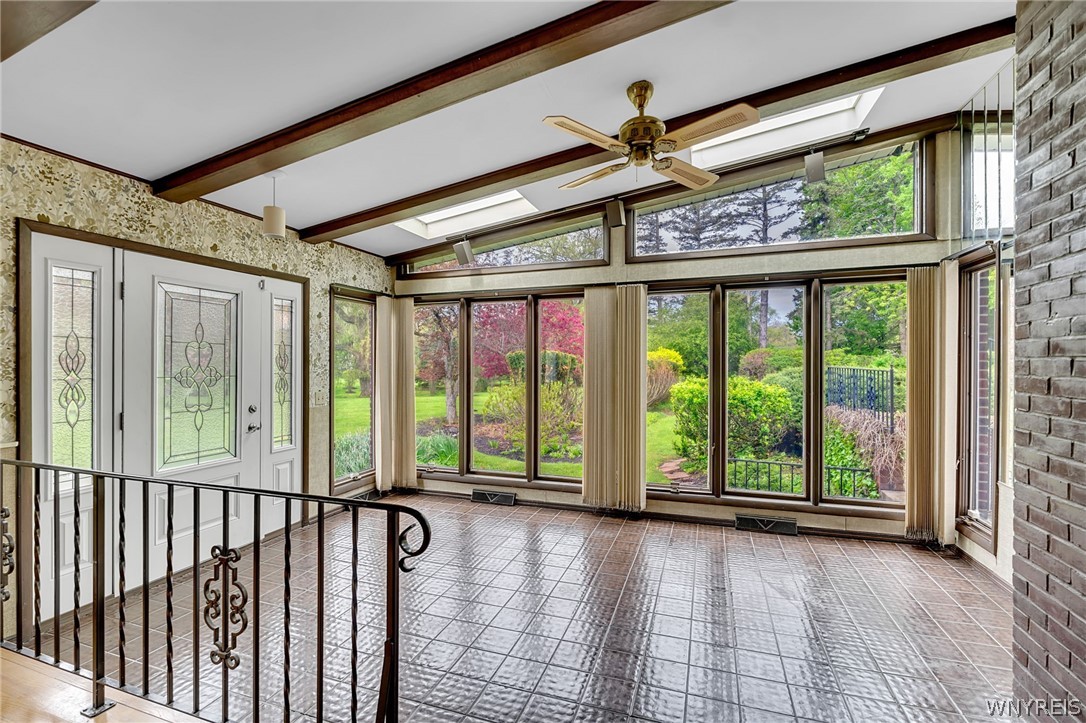 60 Knollwood Lane