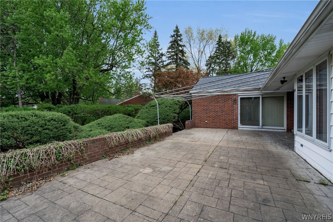 60 Knollwood Lane