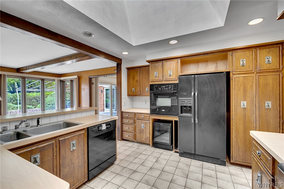 60 Knollwood Lane