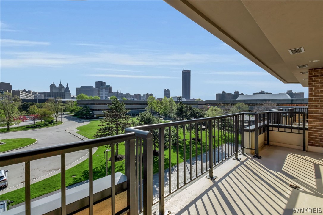 40 Waterfront Circle 306