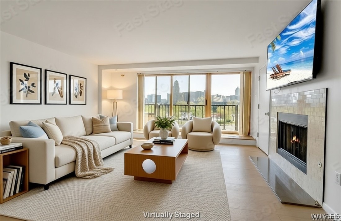 40 Waterfront Circle 306