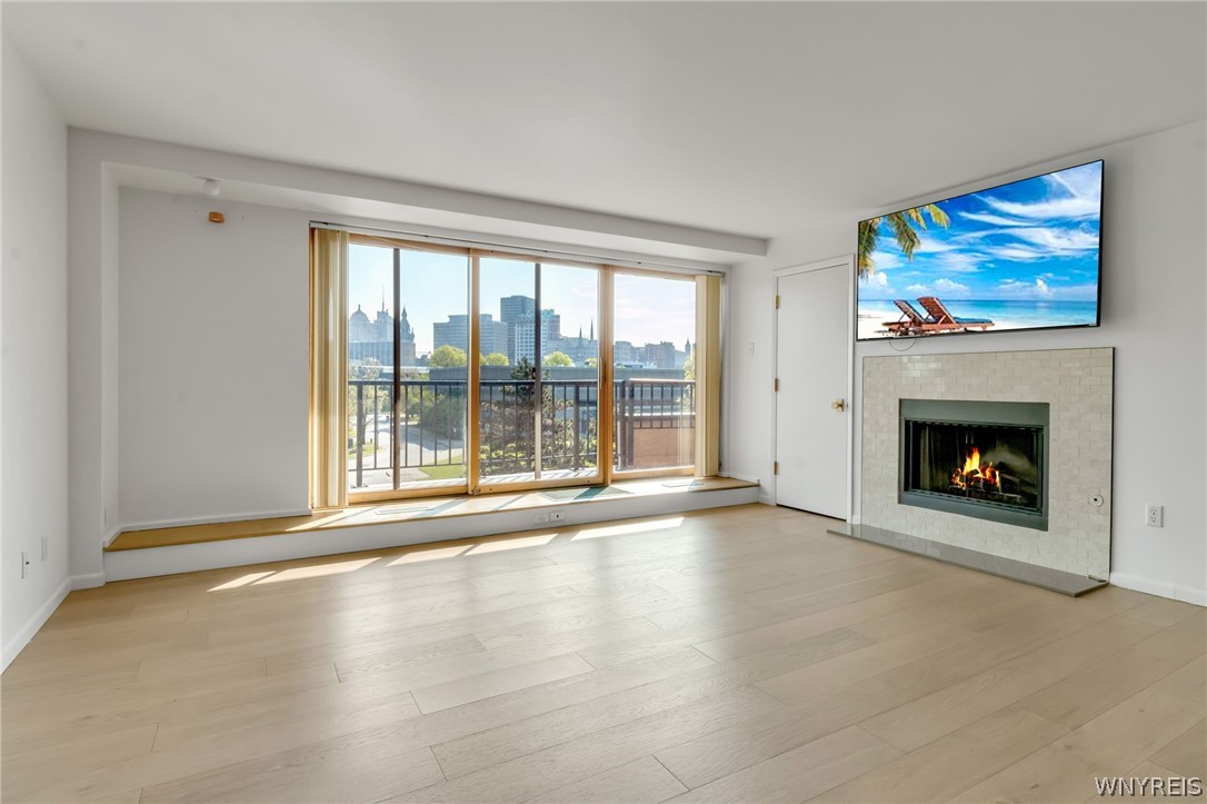 40 Waterfront Circle 306
