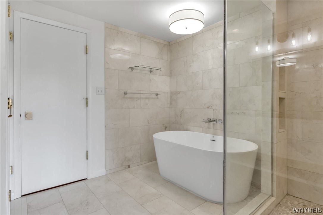 40 Waterfront Circle 306