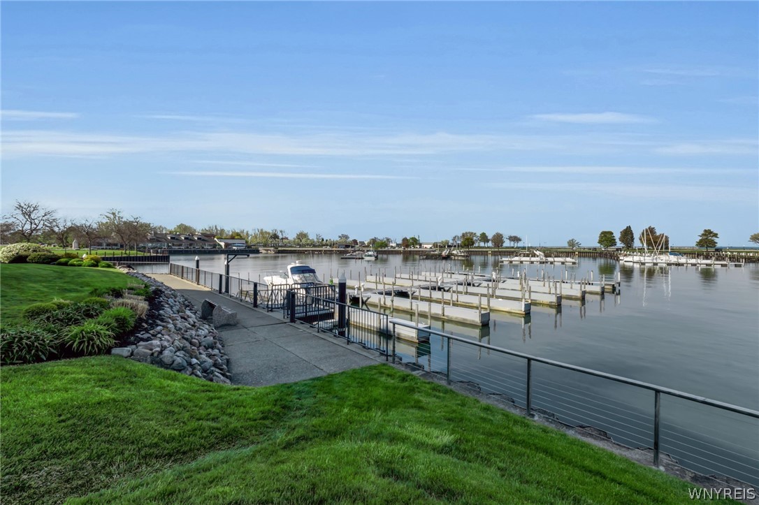 40 Waterfront Circle 306