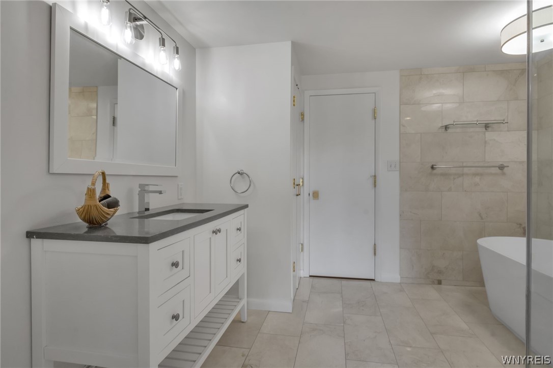 40 Waterfront Circle 306