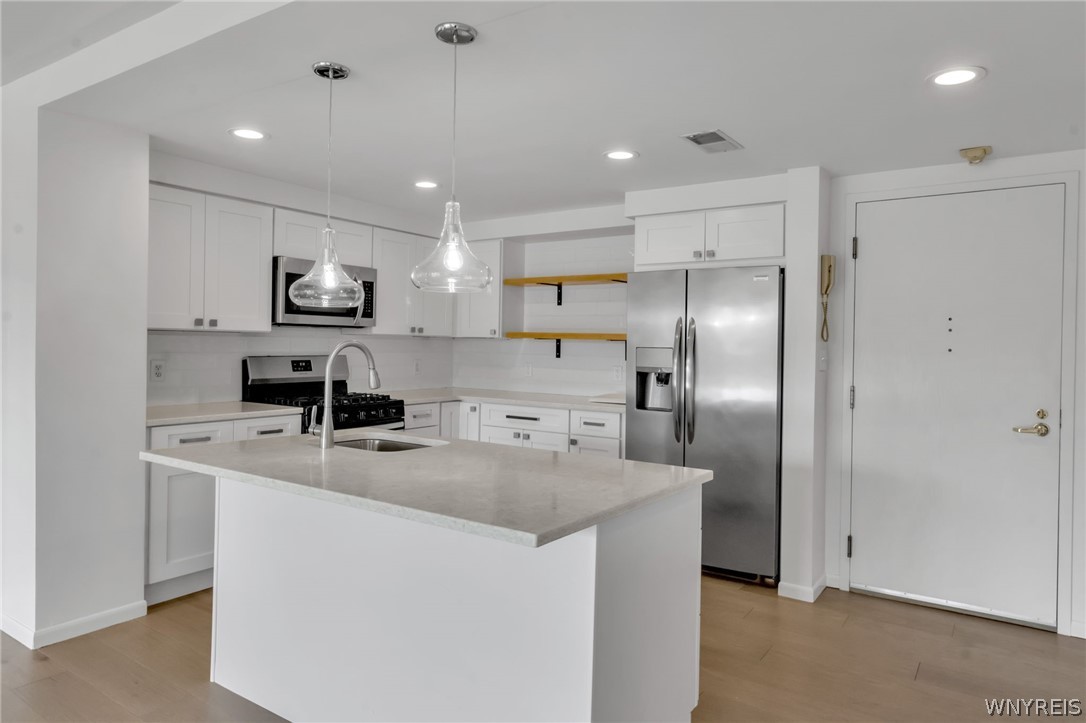 40 Waterfront Circle 306