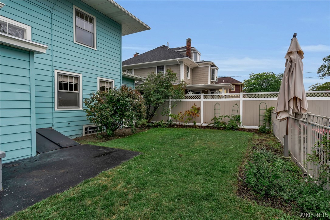 387 Woodbridge Avenue
