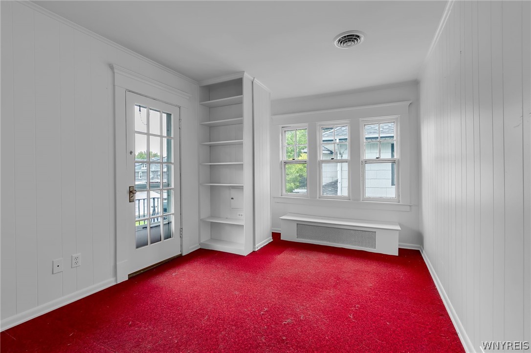 387 Woodbridge Avenue
