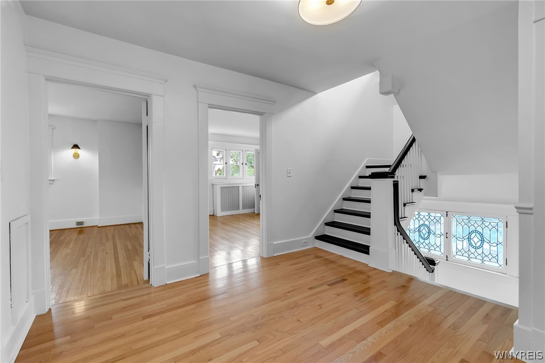 387 Woodbridge Avenue