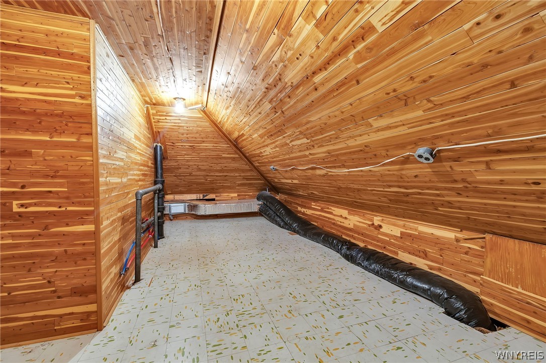 387 Woodbridge Avenue