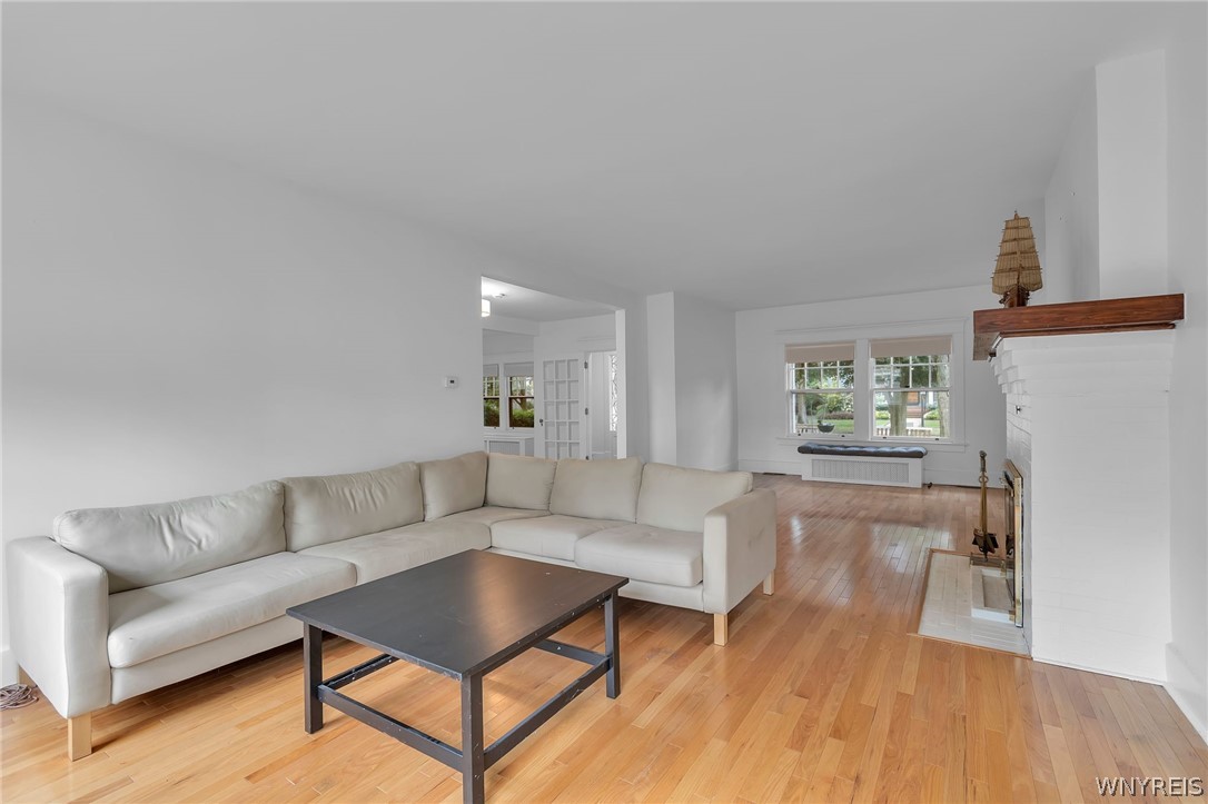 387 Woodbridge Avenue