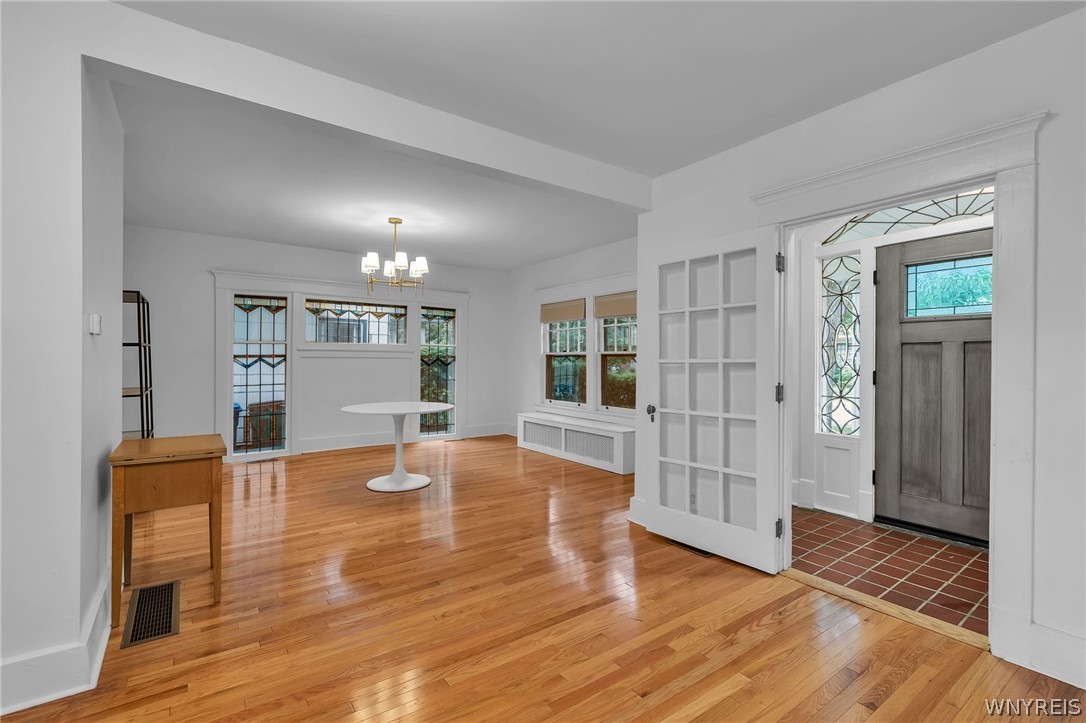 387 Woodbridge Avenue