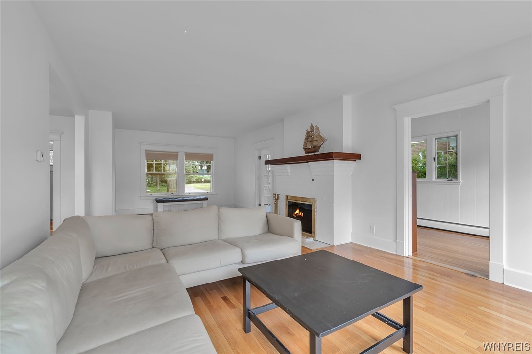 387 Woodbridge Avenue
