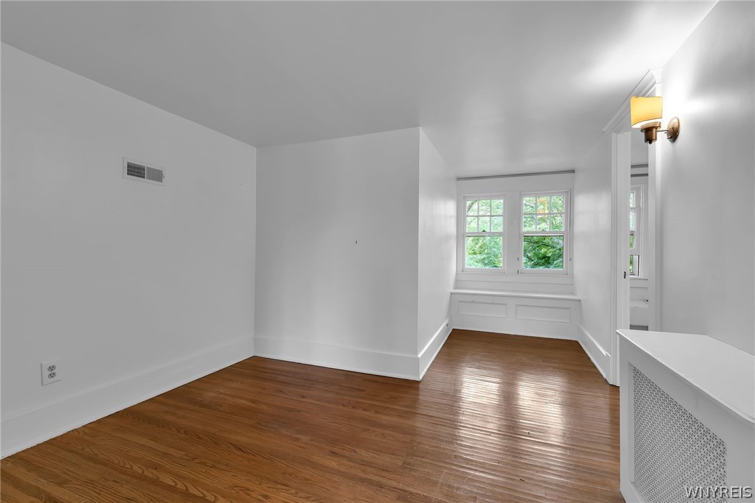 387 Woodbridge Avenue