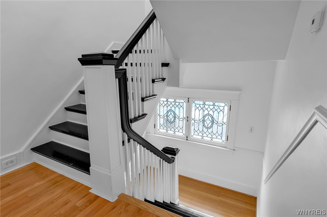 387 Woodbridge Avenue