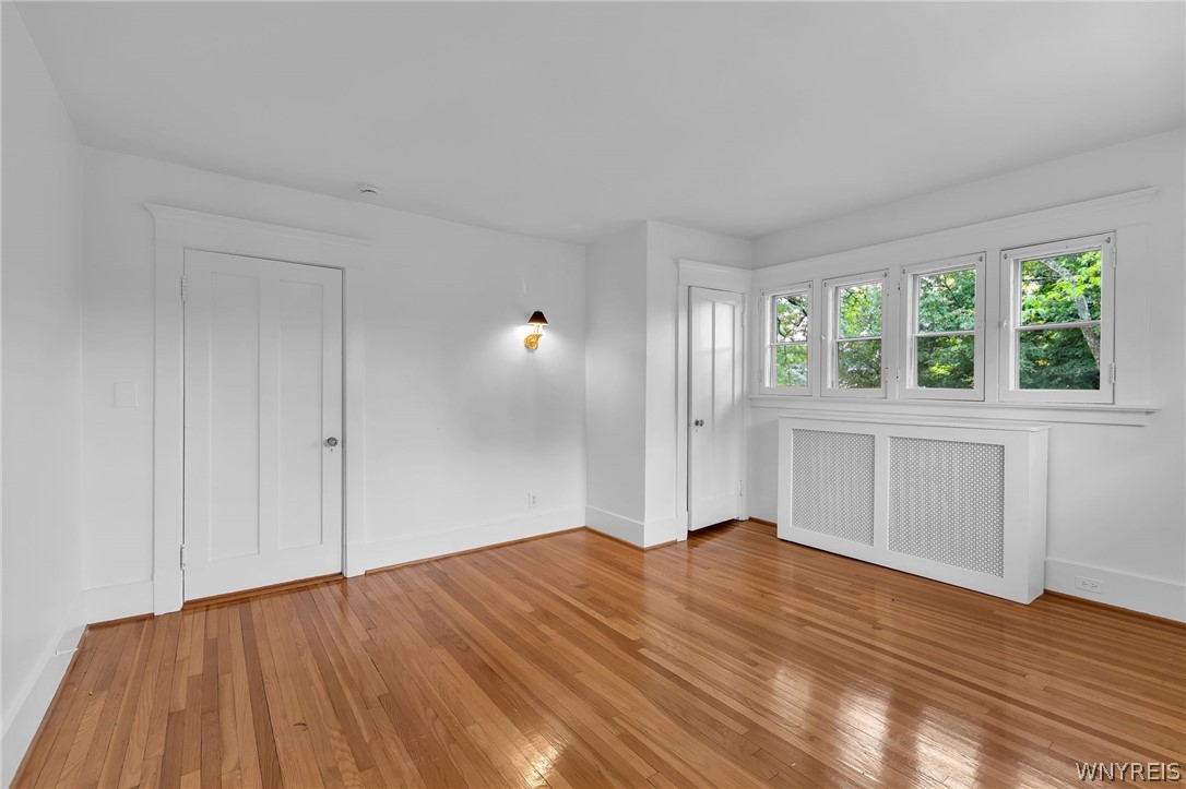 387 Woodbridge Avenue