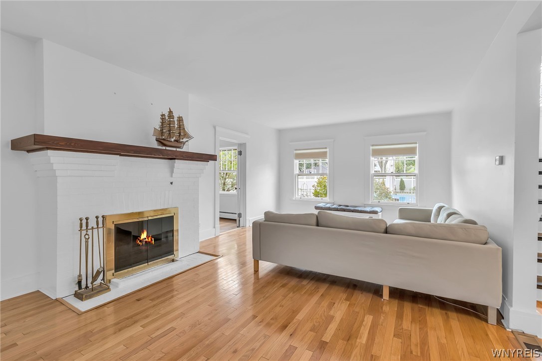 387 Woodbridge Avenue