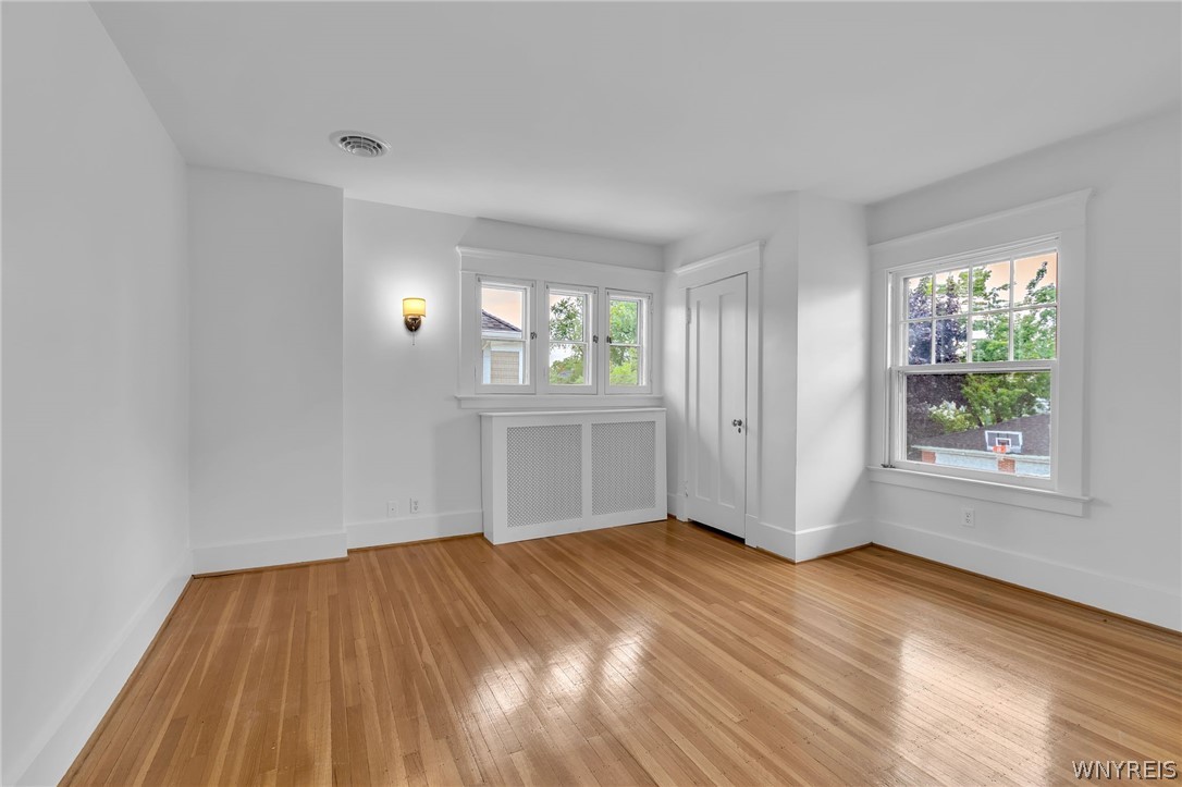 387 Woodbridge Avenue