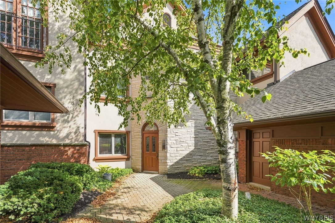 190 Castlebrook Lane