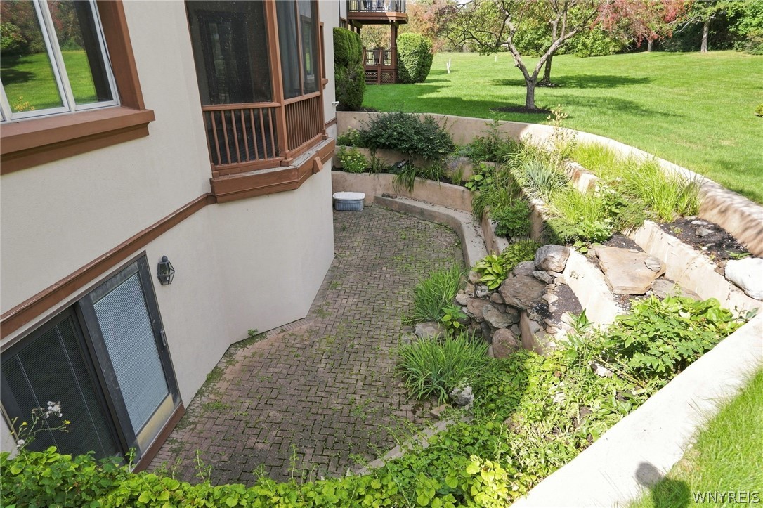 190 Castlebrook Lane