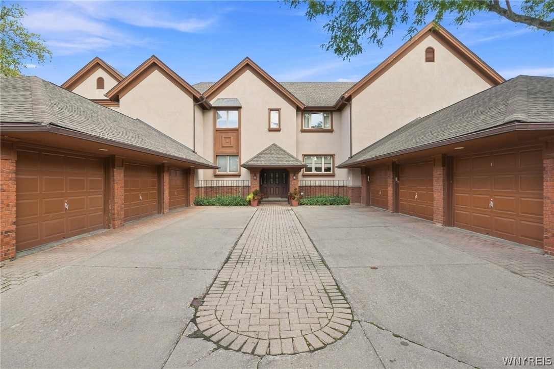 190 Castlebrook Lane