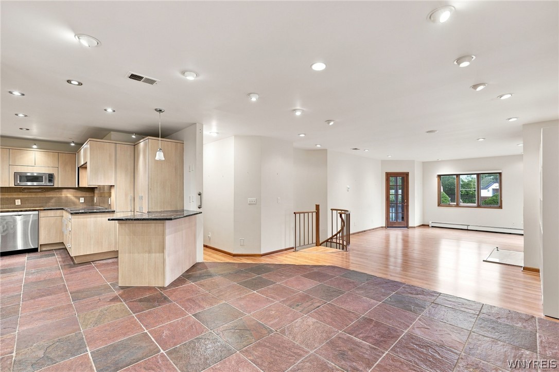 190 Castlebrook Lane
