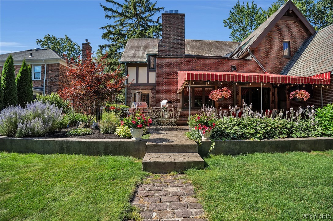 18 Harper Road