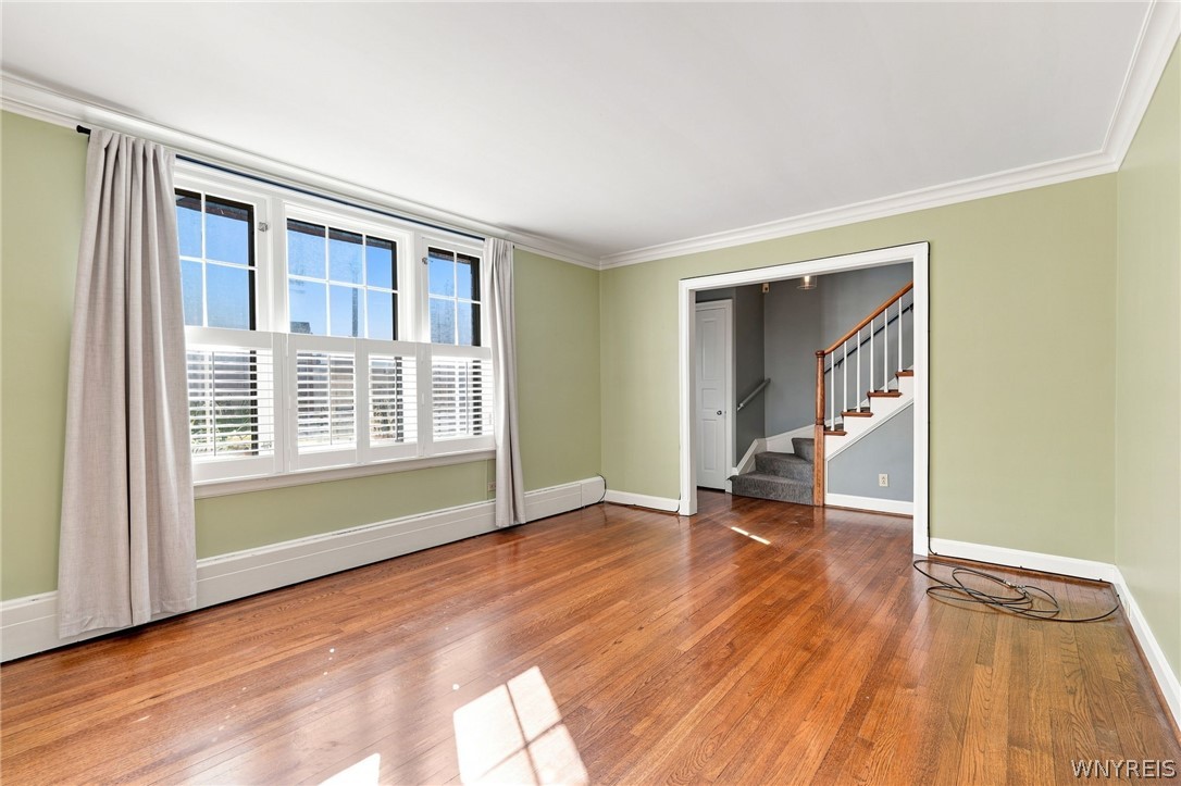 8 Mayfair Lane