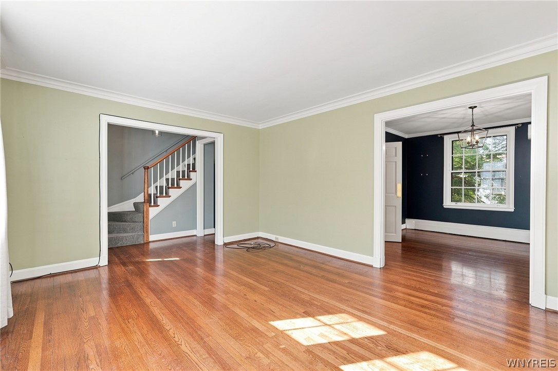 8 Mayfair Lane