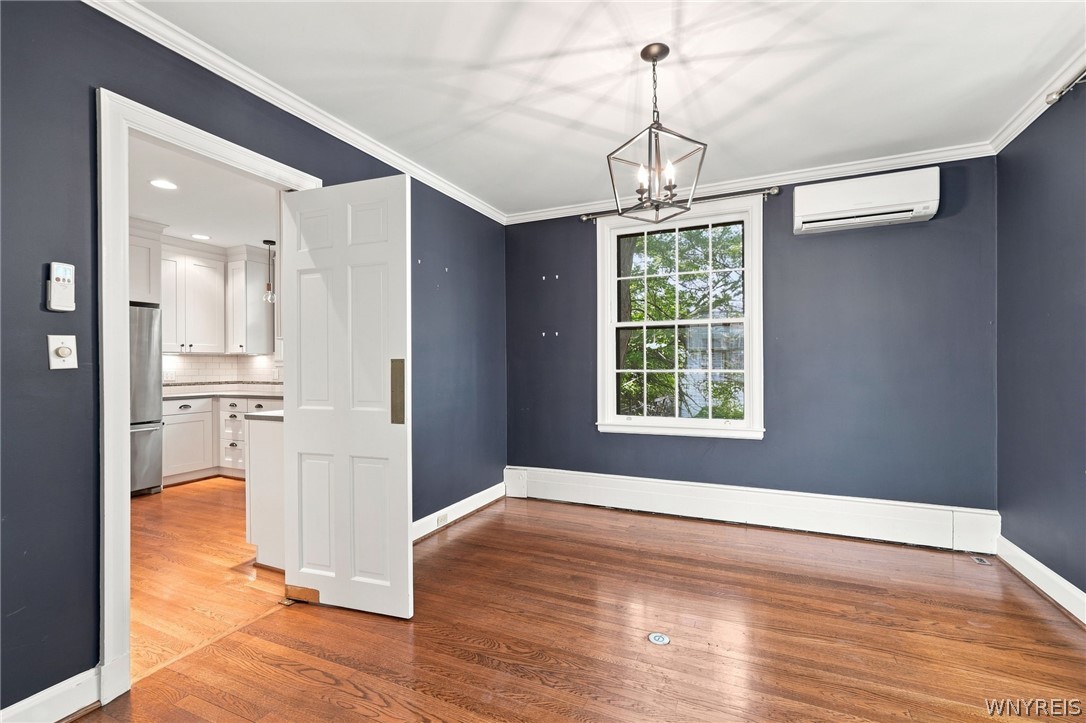 8 Mayfair Lane