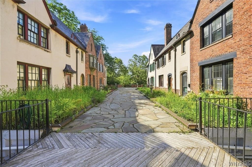5 Mayfair Lane