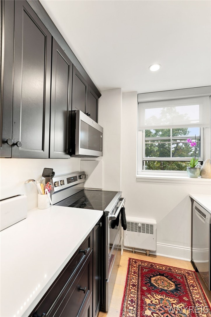 731 West Ferry 3I