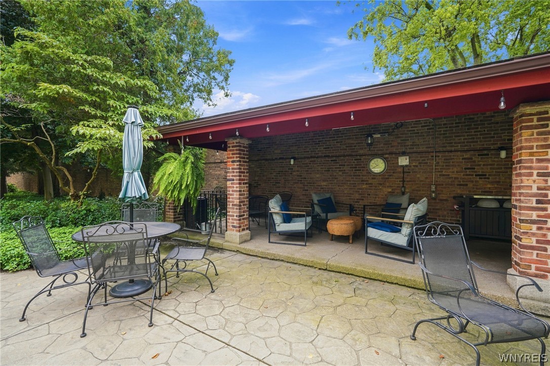 731 West Ferry 3I