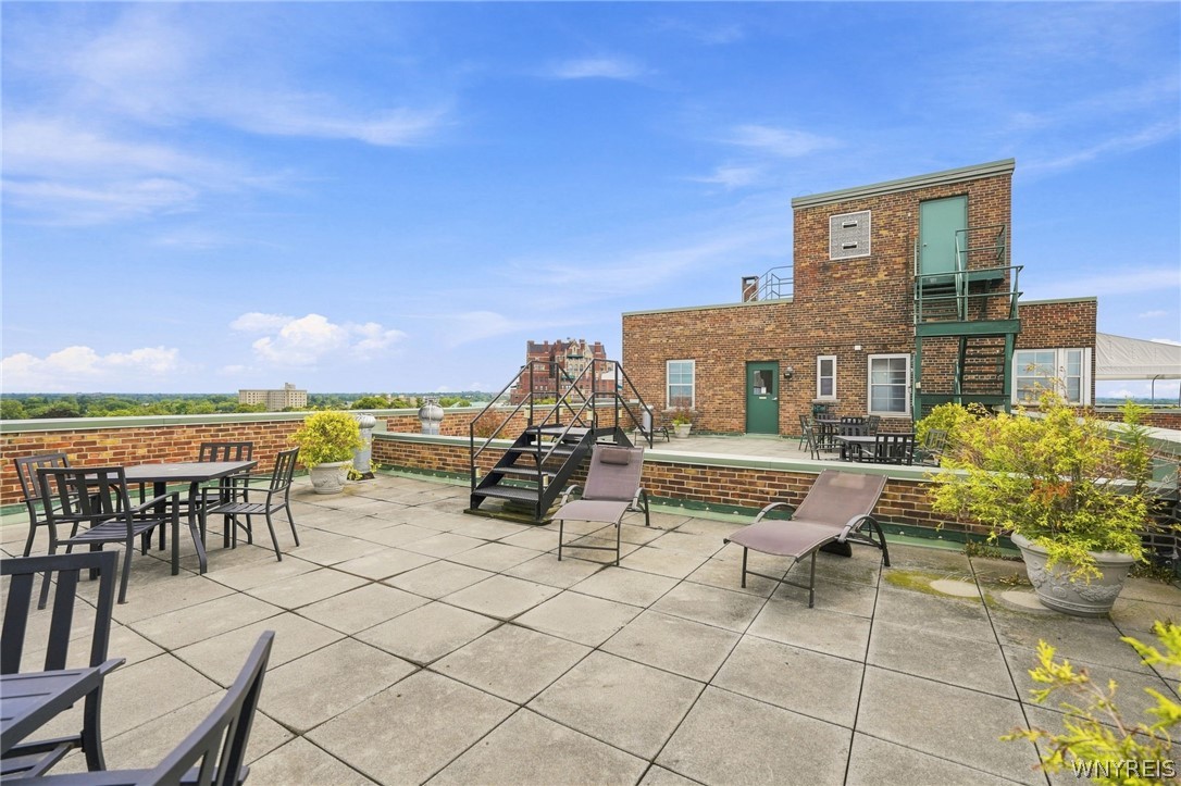 731 West Ferry 3I
