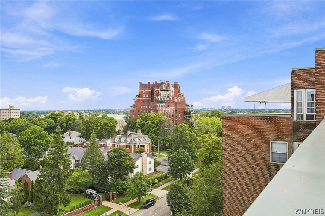 731 West Ferry 3I