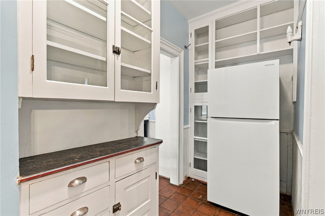 112 Ashland Avenue