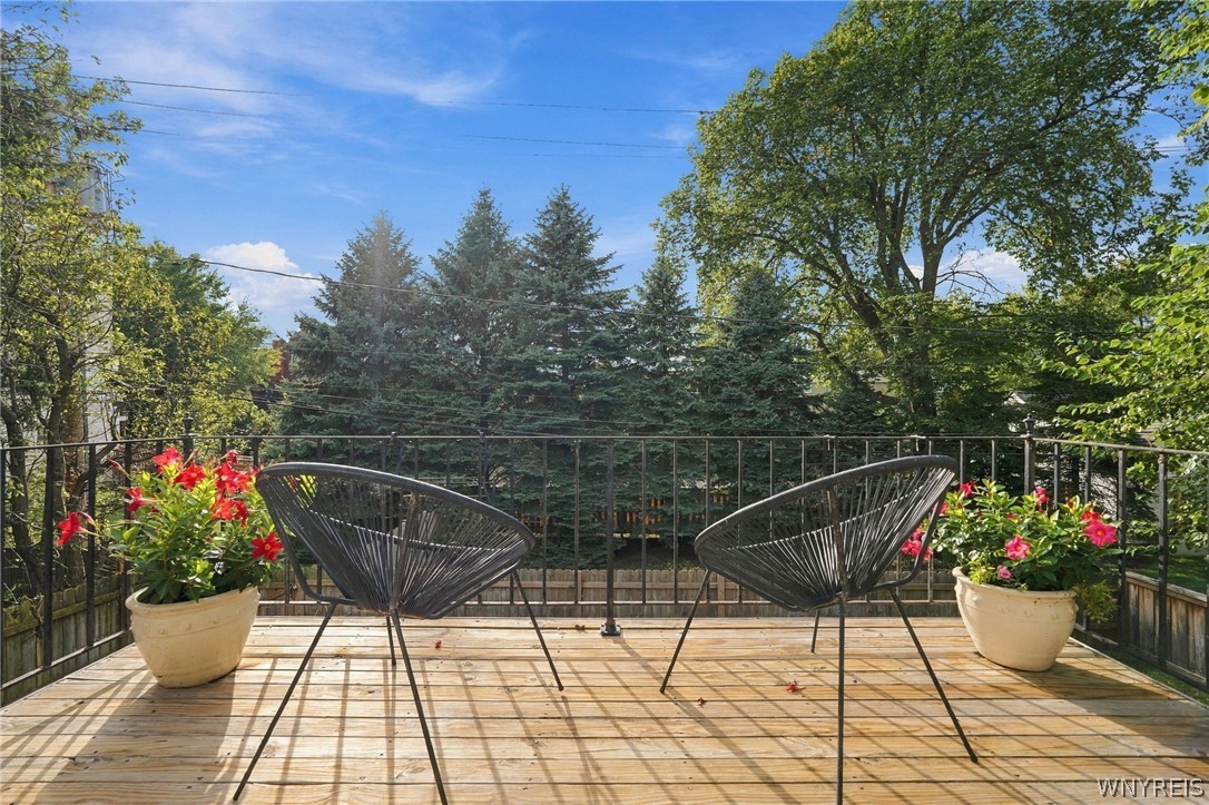 22 Oakland Place