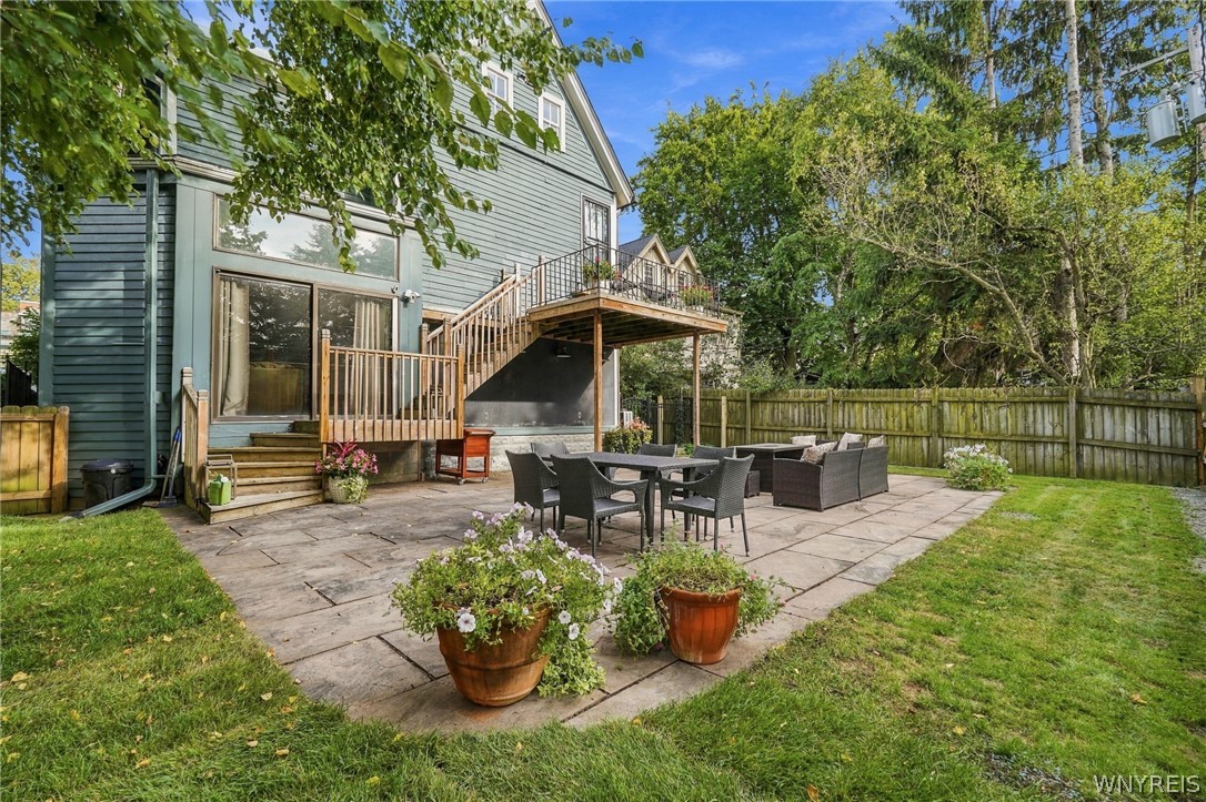 22 Oakland Place