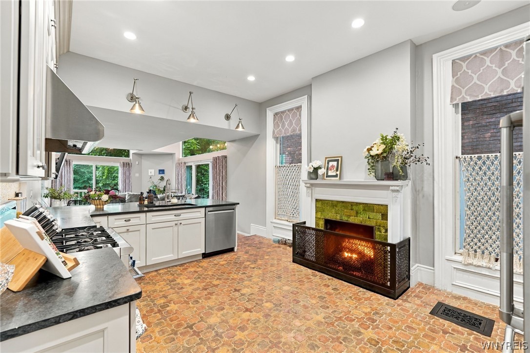 22 Oakland Place