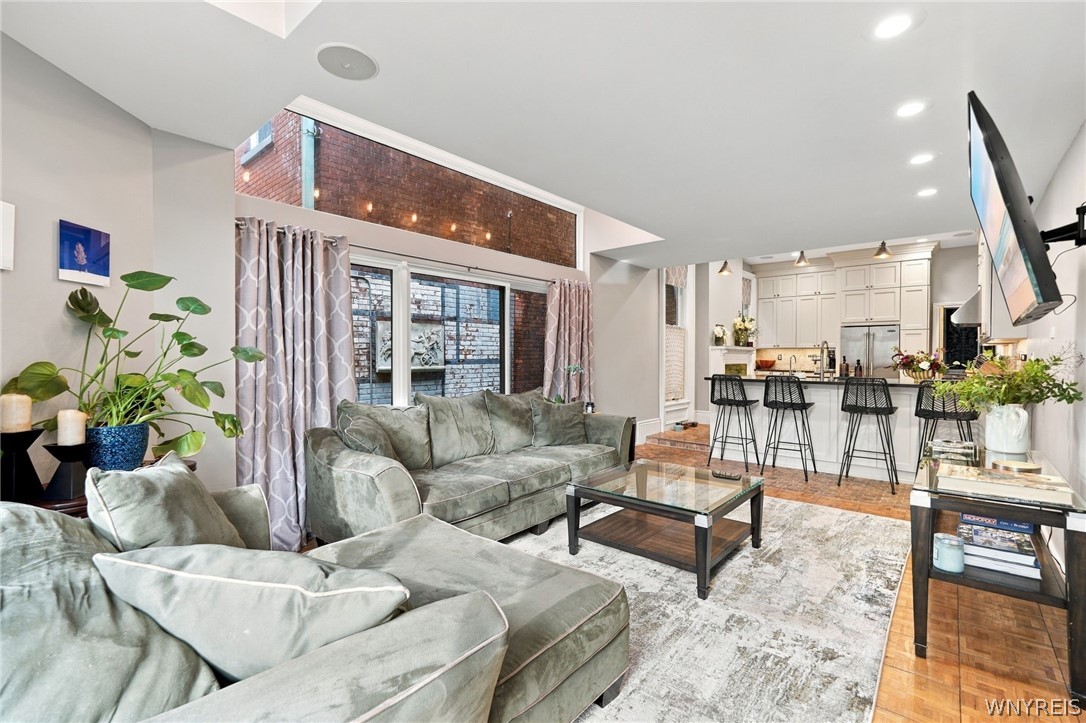 22 Oakland Place