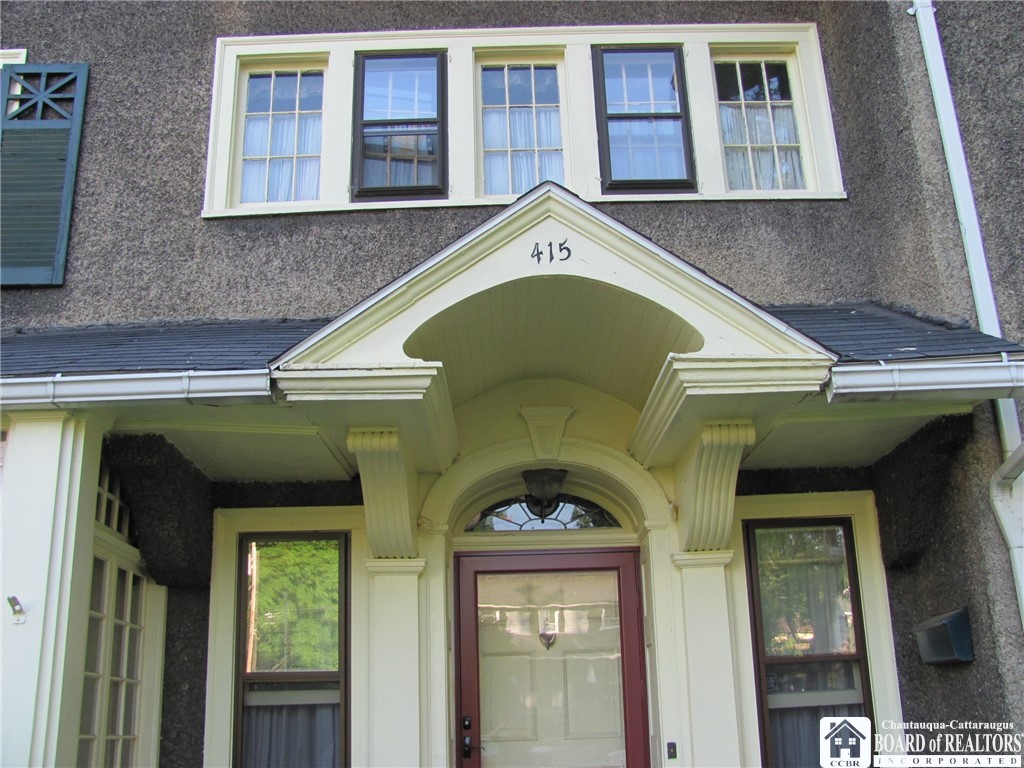415 Lakeview Avenue