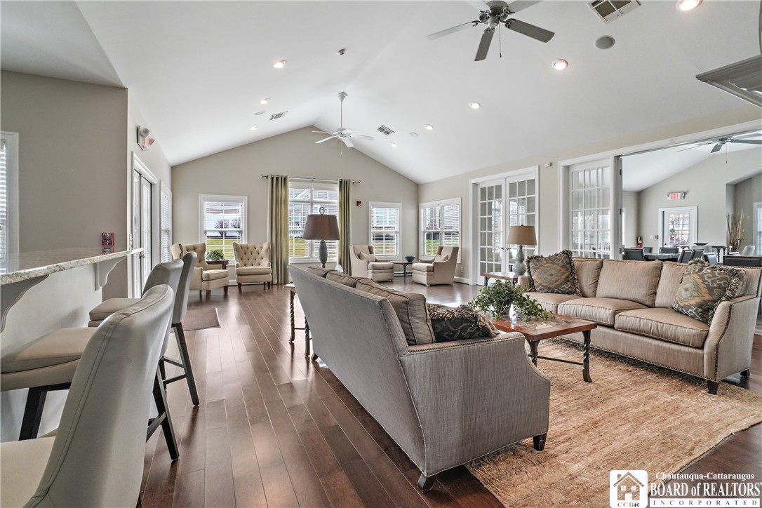 5665 Southwestern Boulevard 31C