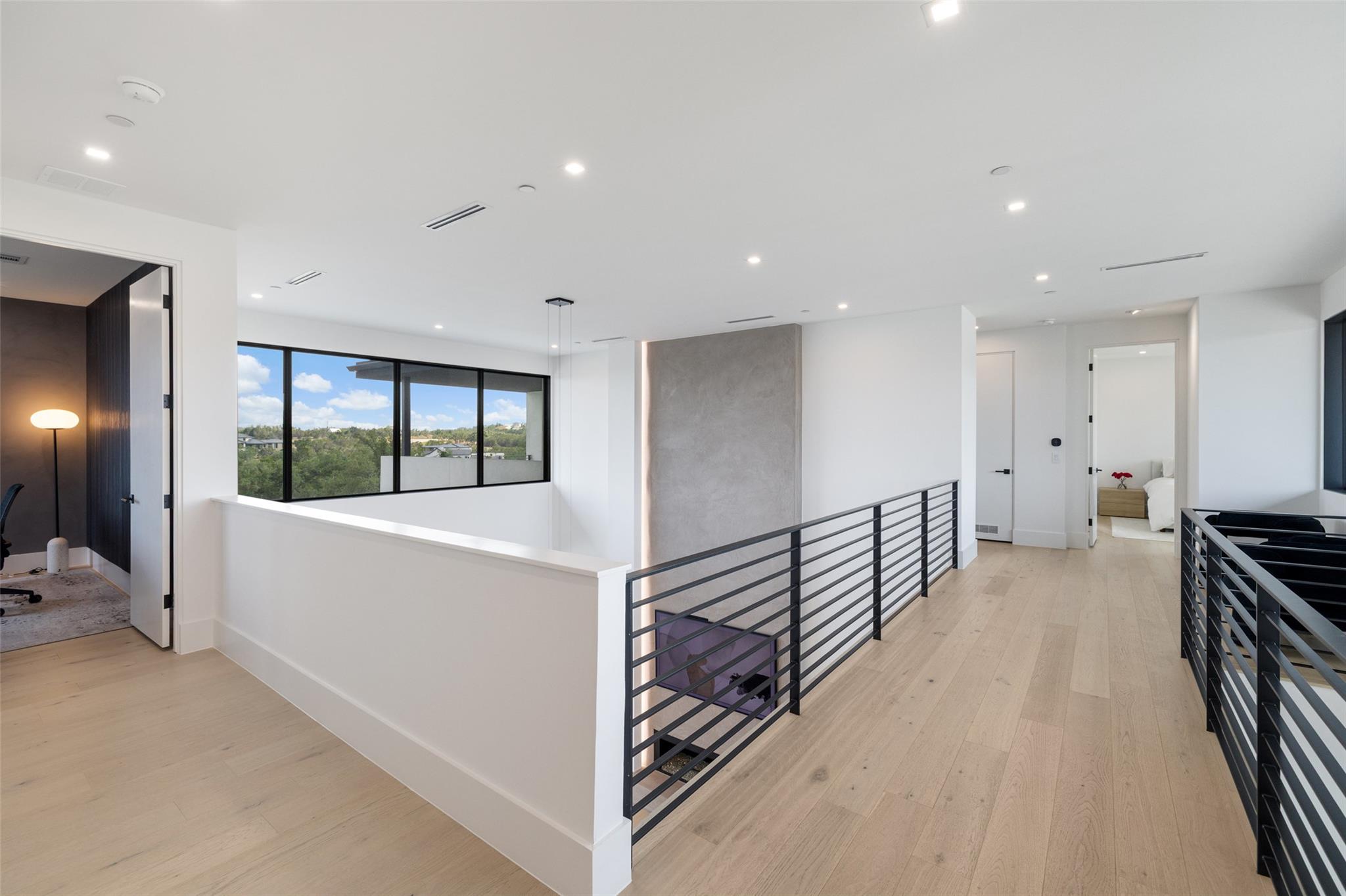 6005 Madrone Tree LN
